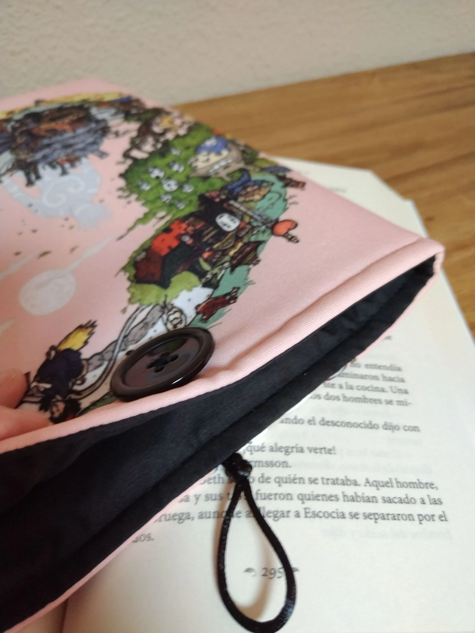 Célula literária acolchoada - design Studio Ghibli Rosa - Feito à mão – photo 3